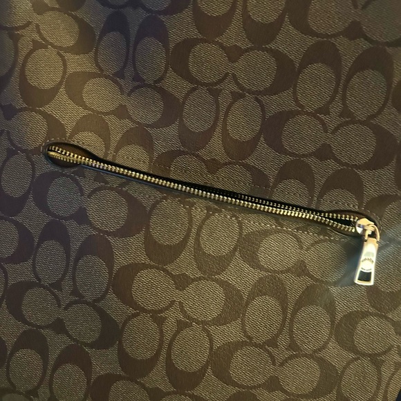 Coach purse used once - Picture 3 of 6